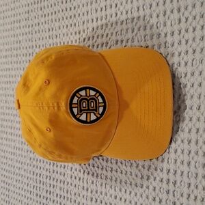 NWOT Boston Bruins '47 Clean Up Adjustable Hat - Gold